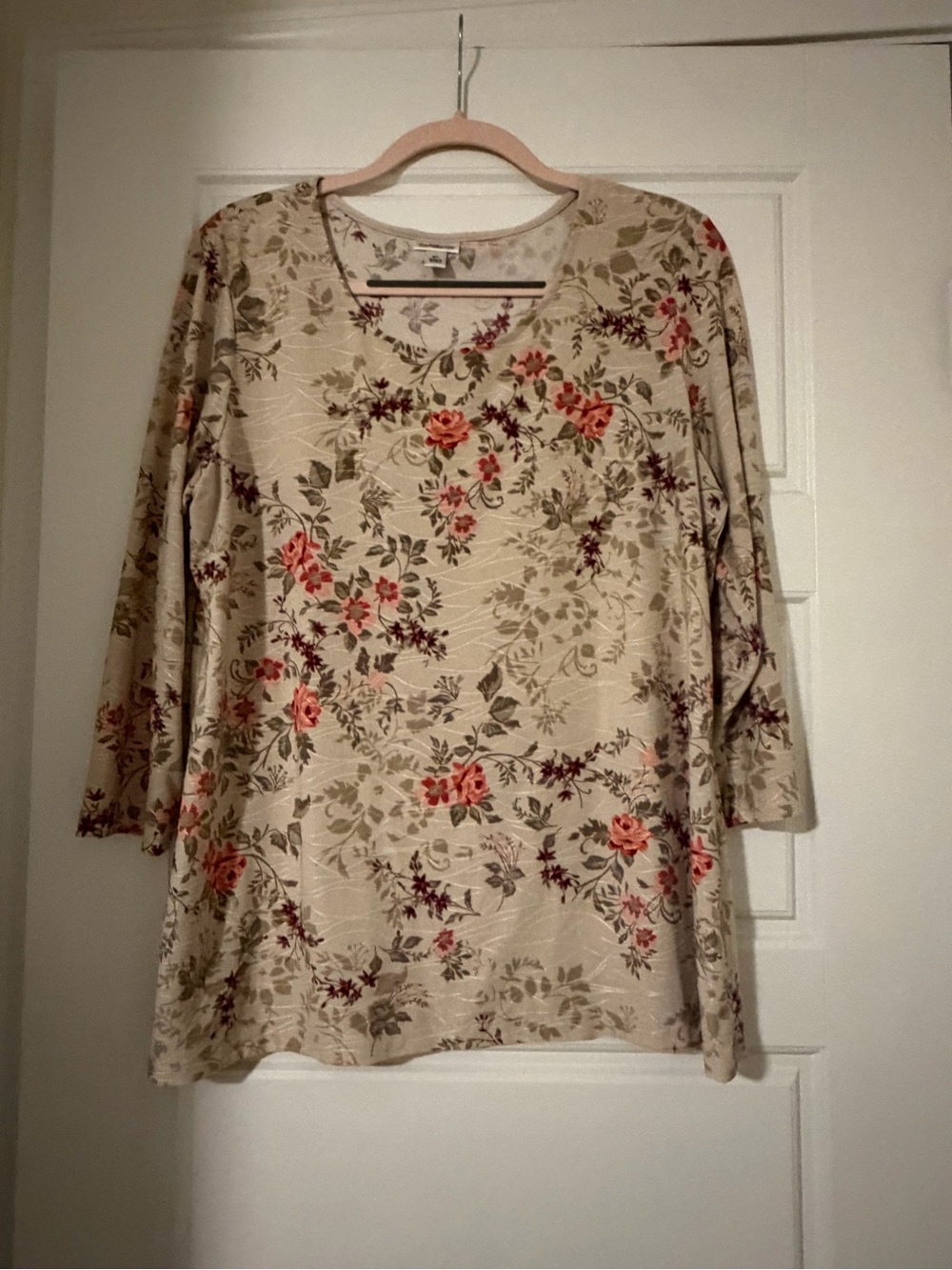 Women's Floral Scoop Neck Top - Beige with Pink Flowers